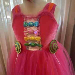 Super cute Halloween costume